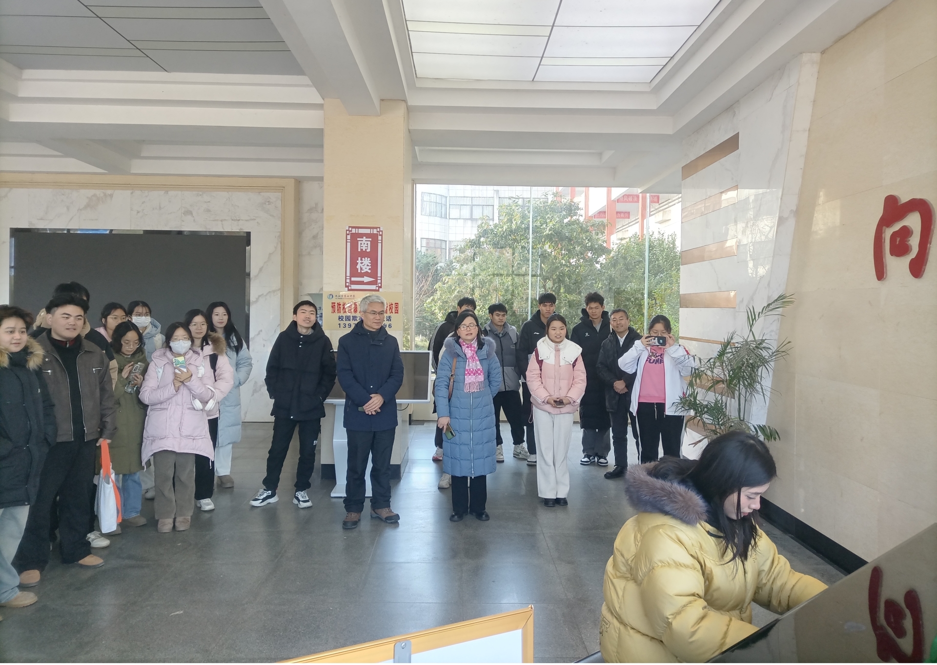 从.png